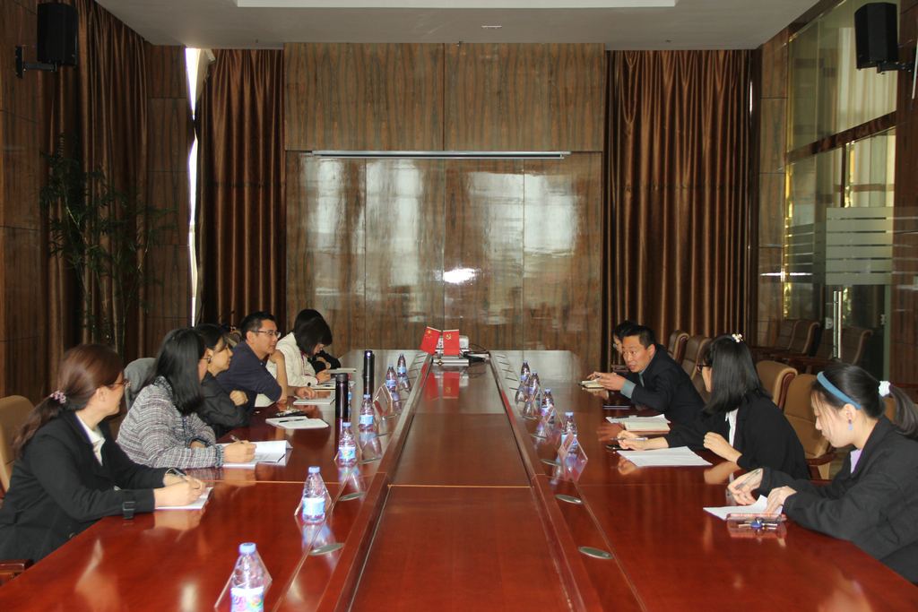 省標準化研究院及市區有關領導來潔晶進行專標融合調研